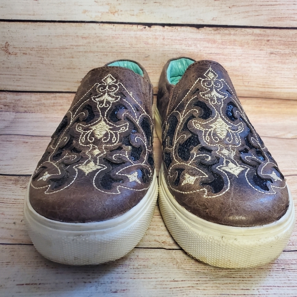 Corral Womens size 6.5 Brown with Black Sequin Inlay & Embroidery Sneakers E1560 - Picture 4 of 12